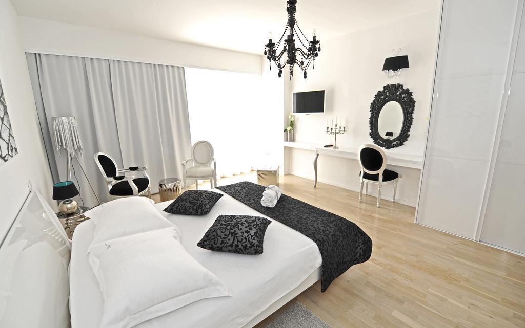 Tinel Superior Guest house